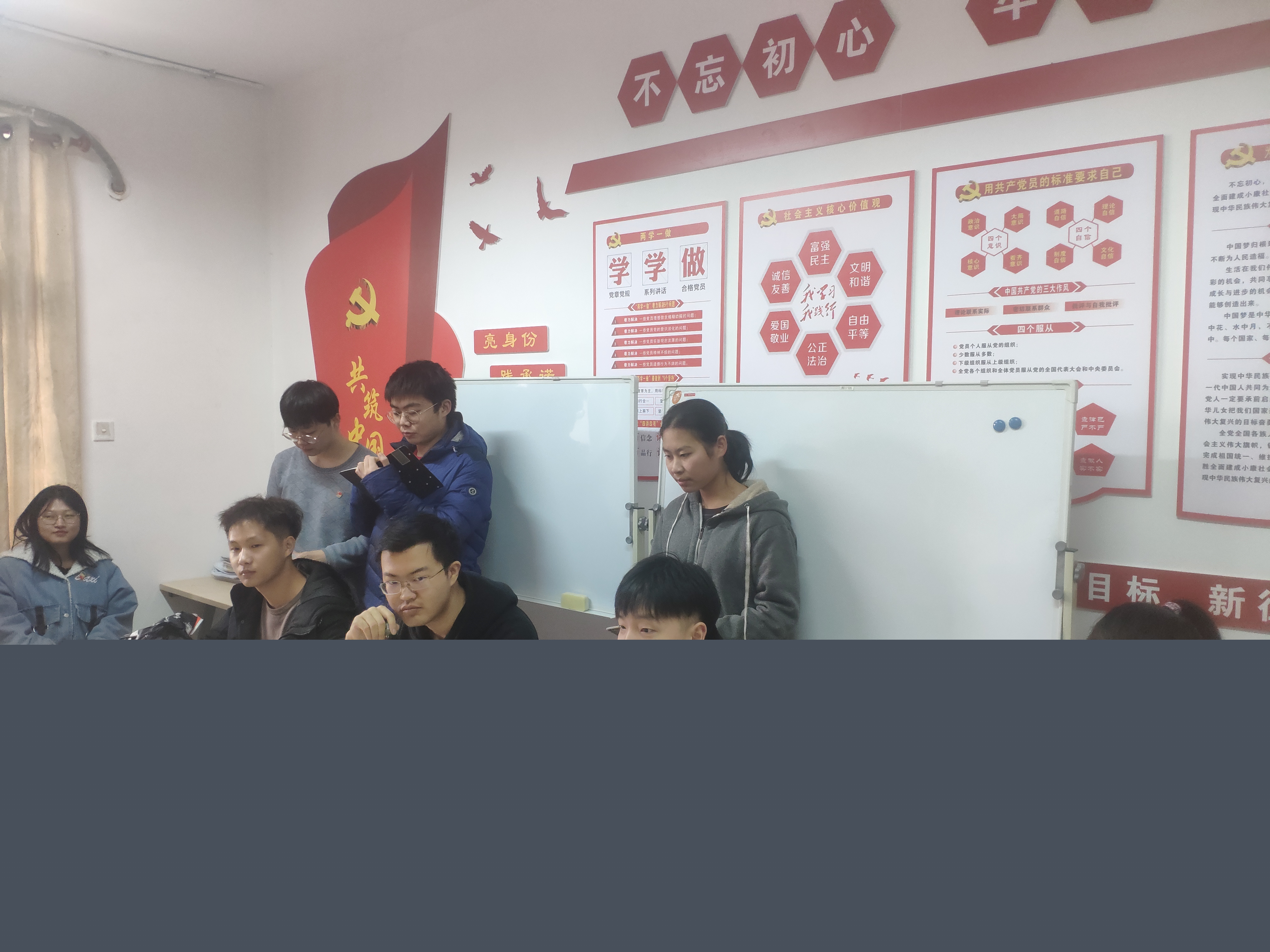 ffc95c2fc3b44417ad511658b1a44f8f.jpg