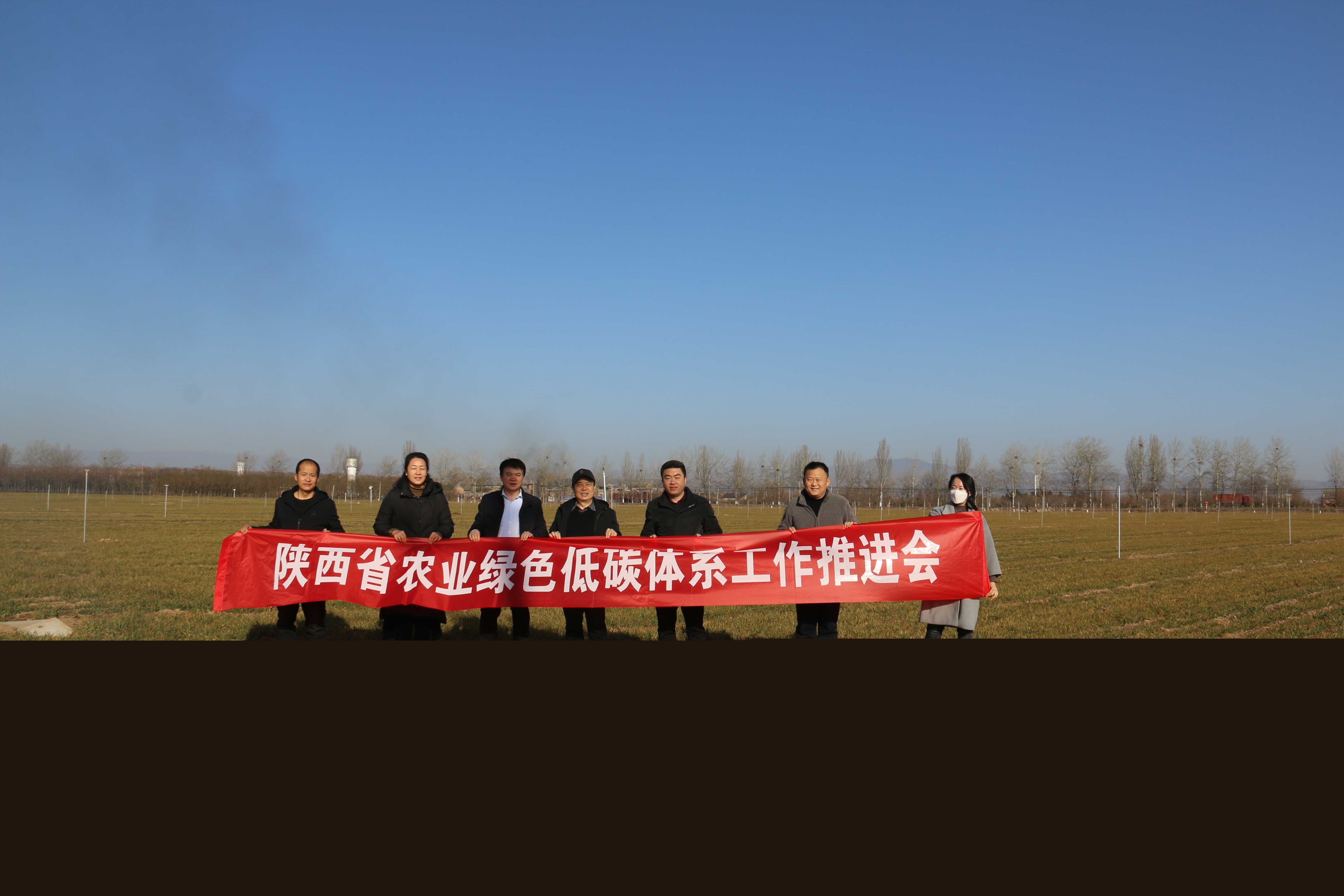 609d1925918149ad892d9da9c8d8de42.jpg